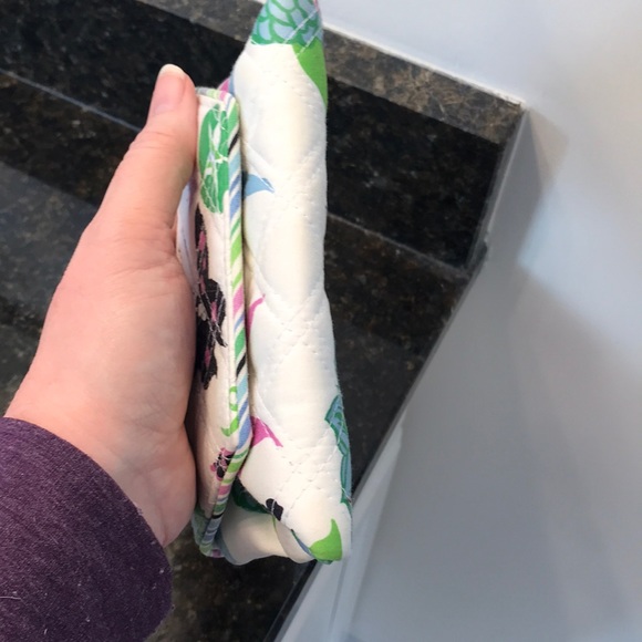 Vera Bradley limited addition Casey sateen wallet - Picture 8 of 8